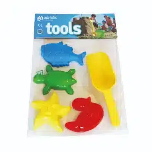Sand Play Set: 4 Medium Moulds And Scoop