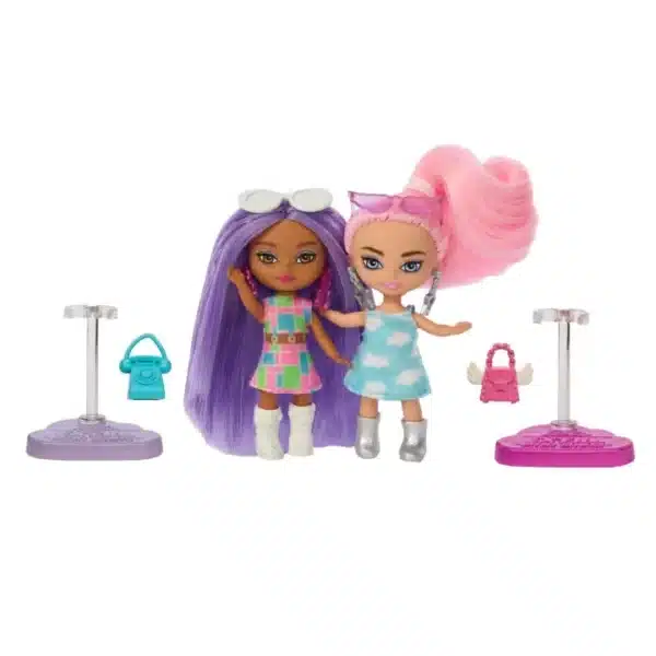 Barbie Extra Mini Minis Doll With Blue Hair, Accessories And Doll Stand - Image 2