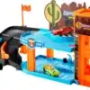Cars Glow Copper Canyon Garage Playset - Image 3