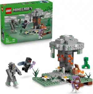 LEGO Minecraft The Pale Garden Toy - Miniature Biome w/Creaking Minifigure & Mothman, Creeper & Skeleton Mobs Figures